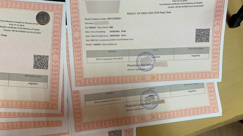 У Тернополі викрили масштабну підробку ПЛР-тестів на замовлення турагенцій