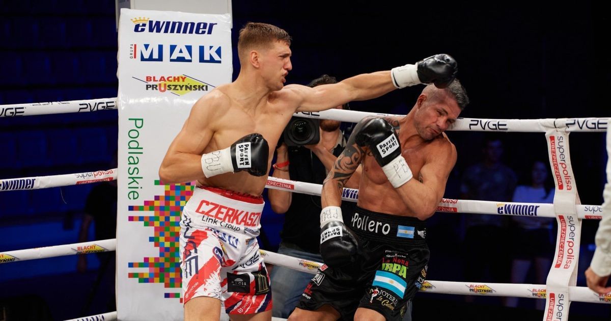 Непереможний український боксер в першому раунді жорстко забив аргентинця біля канатів (відео)