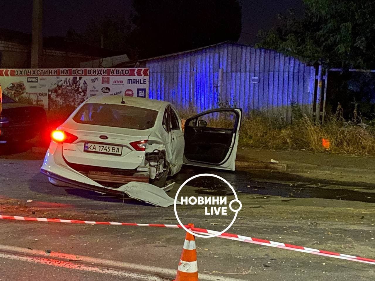 У Києві п’яна ДТП переросла у масову бійку і закінчилася переломом хребта у дівчини