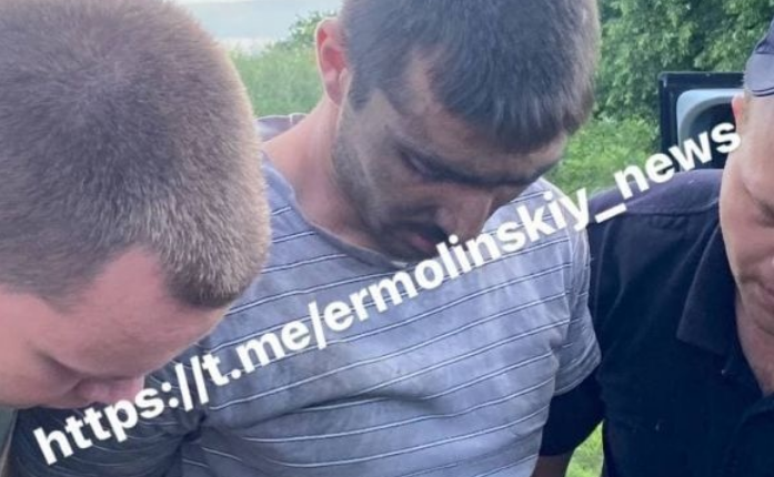 На Дніпропетровщині чоловік зв’язав скотчем 2-річного малюка і пошматував його ножем