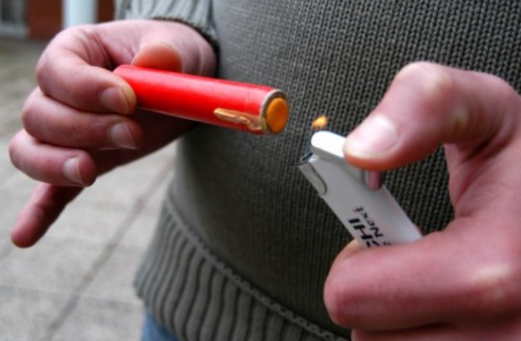 Біля Львова 7-річному хлопчику вибухом петарди відірвало всі пальці на руці