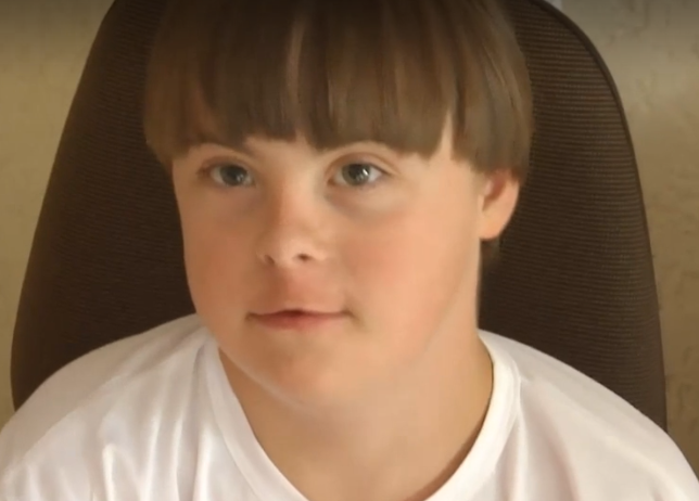 Вінницький педагог погрожувала відрізати статевий орган 12-річному хлопчику із синдромом Дауна