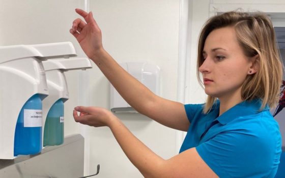 “Спалаху COVID-19 не уникнути”: епідеміологиня розповіла, на що чекати від коронавірусу восени