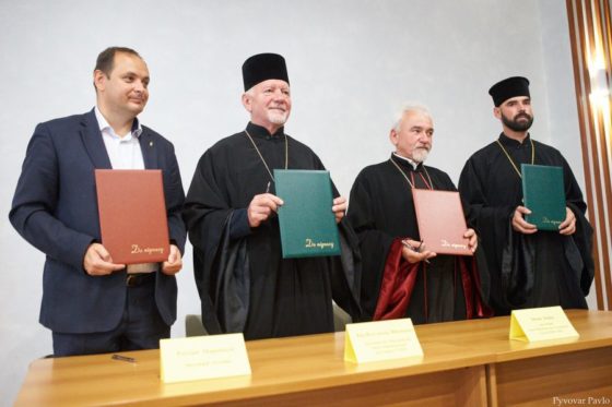 У франківських школах церкву залучать до викладання християнської етики