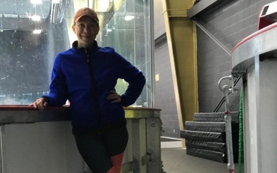 “Якщо тебе не люблять – не випрошуй любов”: Баюл закуталася прапором США в День Незалежності України