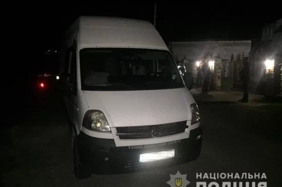 Батько на смерть збив на авто свою дворічну дочку