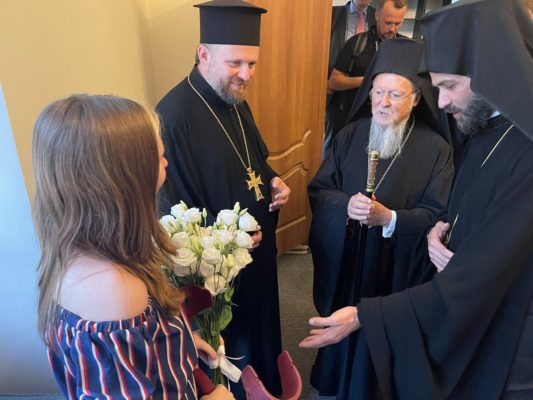 Історія дівчинки, яка одужала під час молитви Патріарха Варфоломія