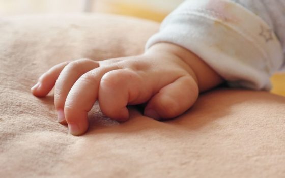 На Закарпатті жінка задушила 3-місячне немовля