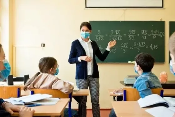 З 20 вересня в Україні почнуть діяти нові правила карантину. Як будуть працювати школи
