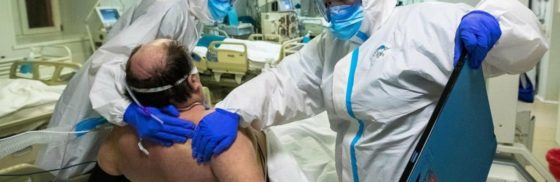 “Ліжок не вистачить, медиків – теж”: лікар попереджає про швидке наближення колапсу в лікарнях