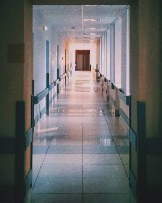 Свавілля та хамське ставлення персоналу до породіль у Івано-Франківському обласному перинатальному центрі
