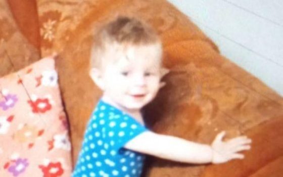 У Львові викрали 9-місячну дитину: зловмисник має татуювання на лівій руці, фото