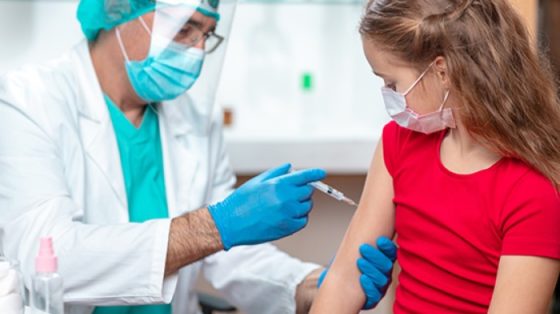 У МОЗ планують дітей від 14 років вакцинувати проти коронавірусу: документи вже готові