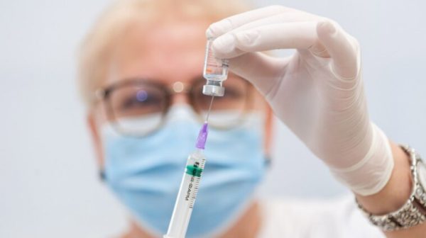 Вакцинація дітей в Україні: хто може отримати щеплення від COVID-19