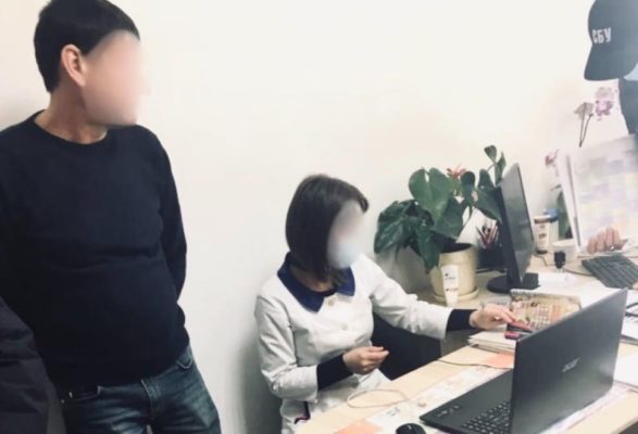 На Прикарпатті затримали медика, яка за 2500 грн підробляла свідоцтво про вакцинацію