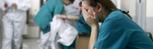 “При появі цього симптому – негайно в лікарню”: “Дельта” за лічені години руйнує організм