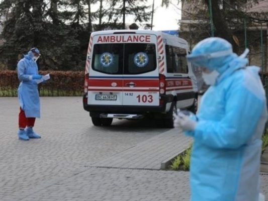 Прикарпатцям на замітку: Які симптоми COVID-19 вказують на важкий перебіг: відповідь лікаря