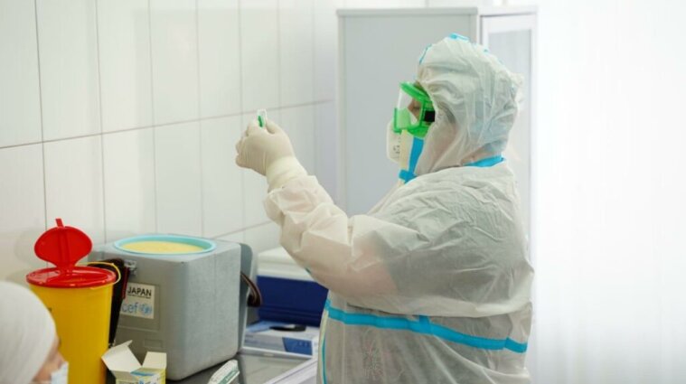 Санлікар пояснив, кого не будуть звільняти з роботи через відмову від COVID-вакцинації