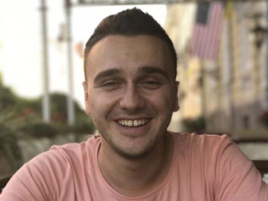 Скандал у Львові: відомий блогер влаштував еротичне шоу на День пам’яті жертв Голодомору