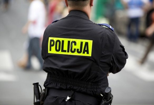 У Польщі поліцейські вивезли українця до лісу та побили