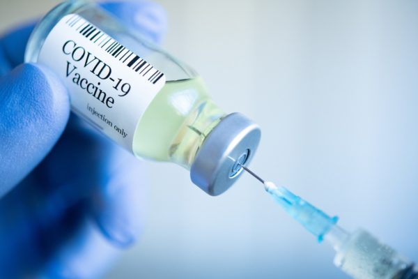 Як довго захищають головні вацини від COVID-19: нове наймасштабніше дослідження