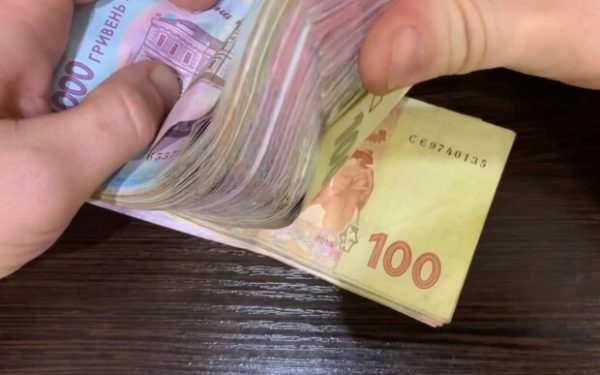 Їхати на заробітки не потрібно: як педагогам заробити 60 тис. на місяць в Україні