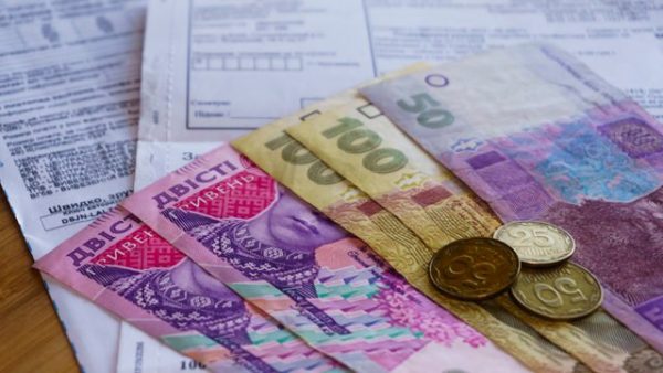 Тарифи на комуналку 2022: наскільки зросте вартість газу, тепла і води