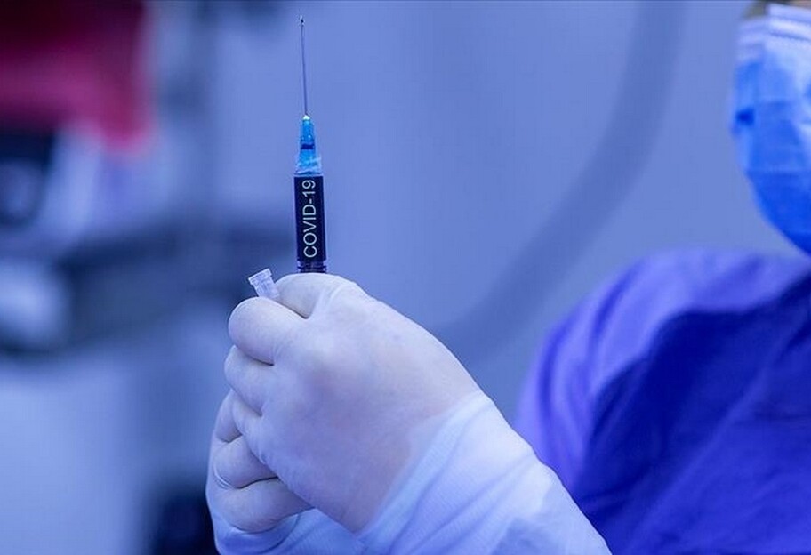 Третє щеплення від COVID-19 в Україні не продовжуватиме сертифікат