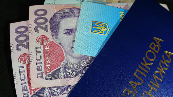Українським студентам з 1 січня підвищать стипендії