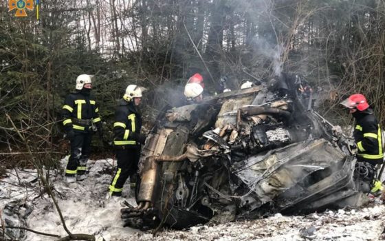 Водій згорів в автомобілі: на Прикарпатті сталася масштабна аварія