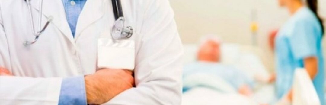 Лікарі назвали ліки, які категорично заборонено поєднувати з алкоголем: це може бути смертельно