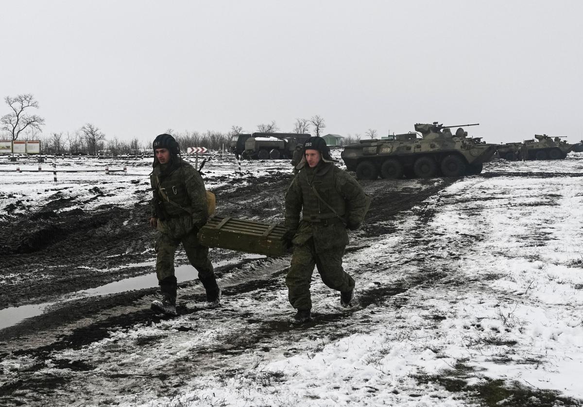 Російські війська прорвалися углиб Чернігівської і Харківської областей – журналіст