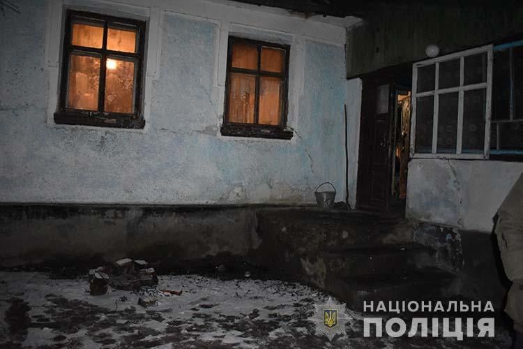 Чоловік зарізав батька і покалічив брата, які не поділилися з ним м’ясом (+ФОТО)