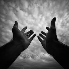 На Київщині через авіаудар є загиблий і поранений, у Маріуполі поранено дитину