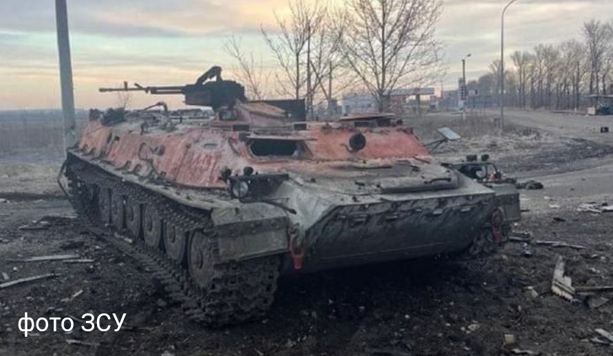 Українські військові вщент розбили колону російських танків на Чернігівщині