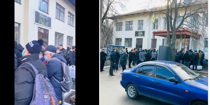 Київ не став чекати: городяни масово йдуть у військкомати – в Мережі з’явилися кадри