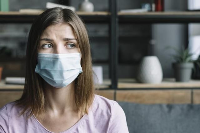 Стало відомо, чому люди, які проживають разом, не заражають один одного коронавірусом