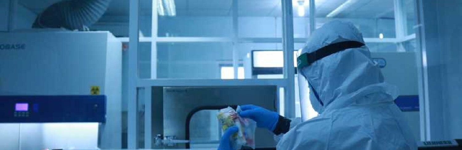 “Термінальна стадія недуги починається через цю фатальну помилку, існує єдиний шанс вижити”: лікар про штам “Омікрон”