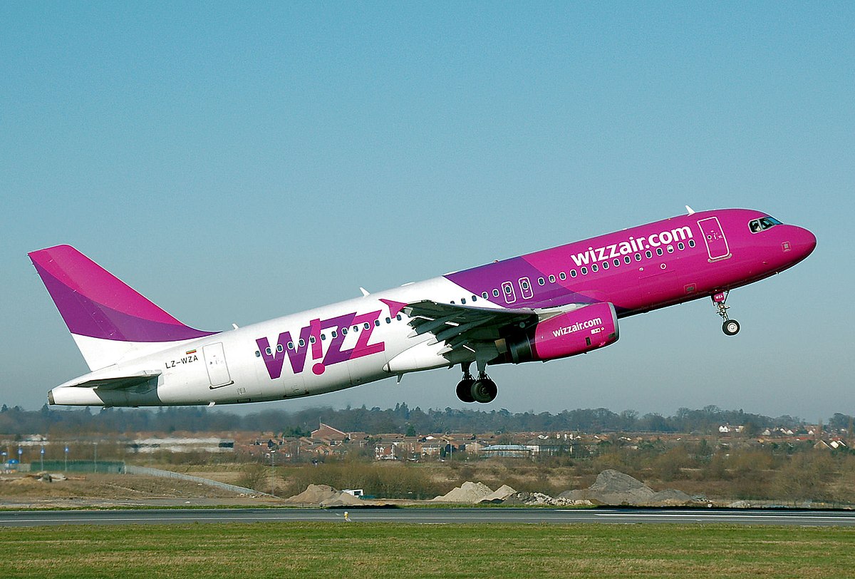Wizz Air надає 100 тисяч безкоштовних квитків для українців, що тікають від війни