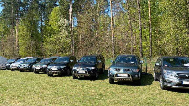 Лісівники Польщі передали Україні 12 позашляховиків