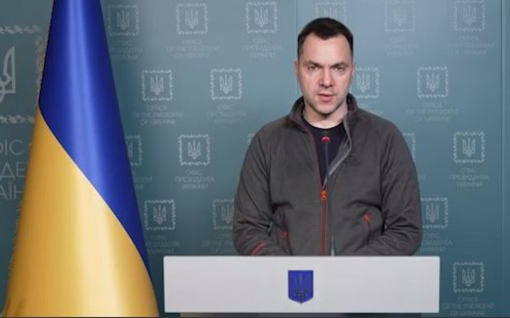 “Якби ви знали всю правду, то жахнулися б”: Арестович відверто – про зрадників, тероборону на фронті та “перегини” мобілізації