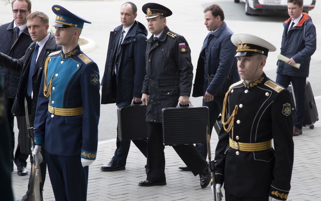 Чи є в “чорній валізці” Путіна “червона кнопка” для застосування ядерної зброї: пояснення експерта