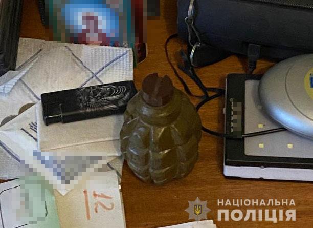 Напився і кинув гранату у дітей, поранено 11-річного хлопчика (ФОТО, ВІДЕО)