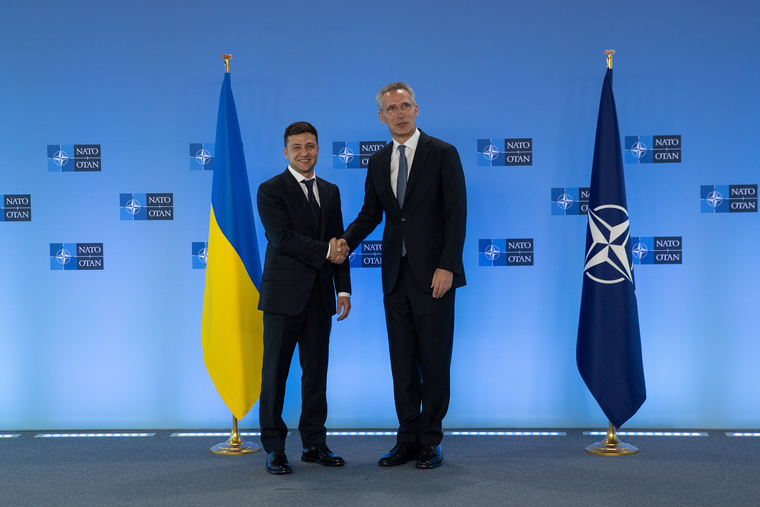 НАТО допустило дві помилки стосовно України – ексочільник Альянсу