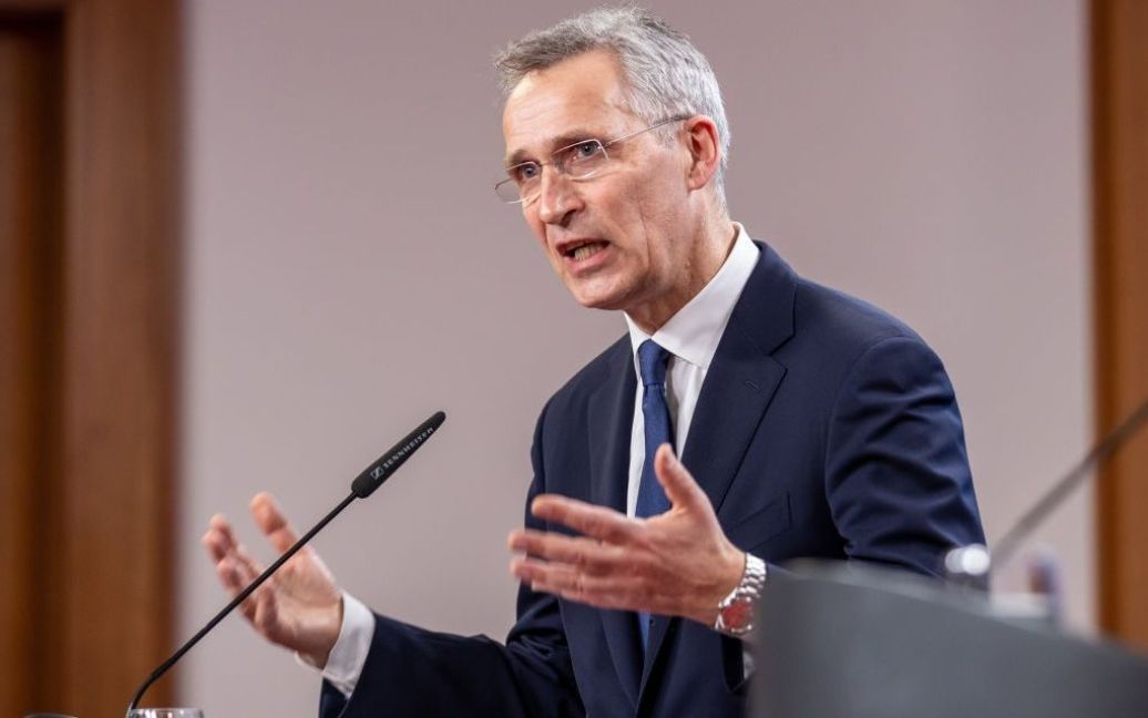 Світ стане незахищеним, якщо Путін виграє війну: Столтенберг про підтримку України