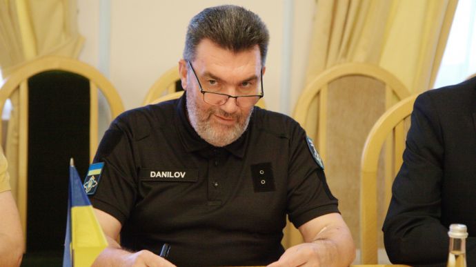 Данілов про вдалі удари української артилерією: “І це ми ще не починали”