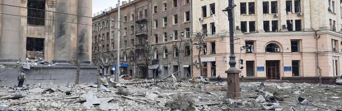 “Привіт, Боже, врятуй Харків!”: 8-річний хлопчик залишив у церкві записку, яка зворушила всіх українців (ФОТО)