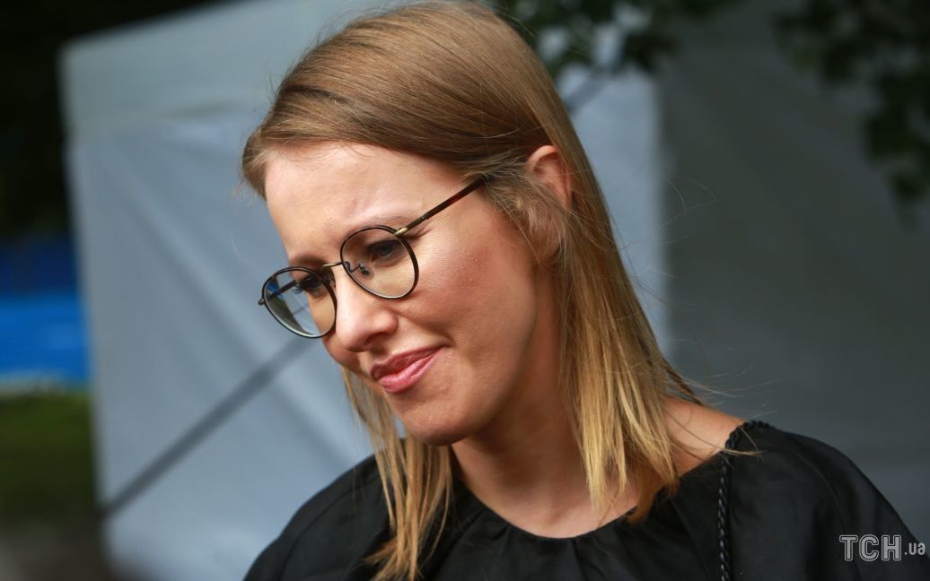 Навіть труси не продають: Собчак обурилася, що її друга-росіянина відмовилися обслуговувати у люксовому бутику в Італії