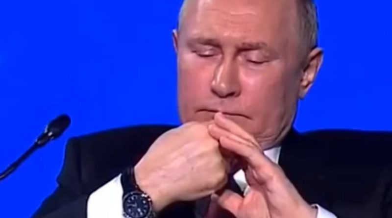 Це точно “оригінал” а не двійник!? Ранкове відео з Путіним на якому він гризе нігті пiдiрвaло мережу ВІДЕО