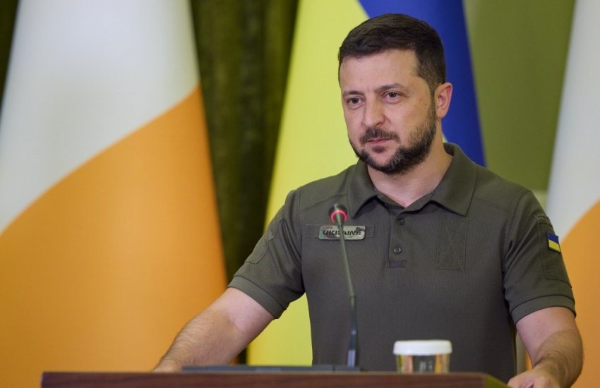 Зеленський відповів на запитання, коли біженці зможуть повернутися до України